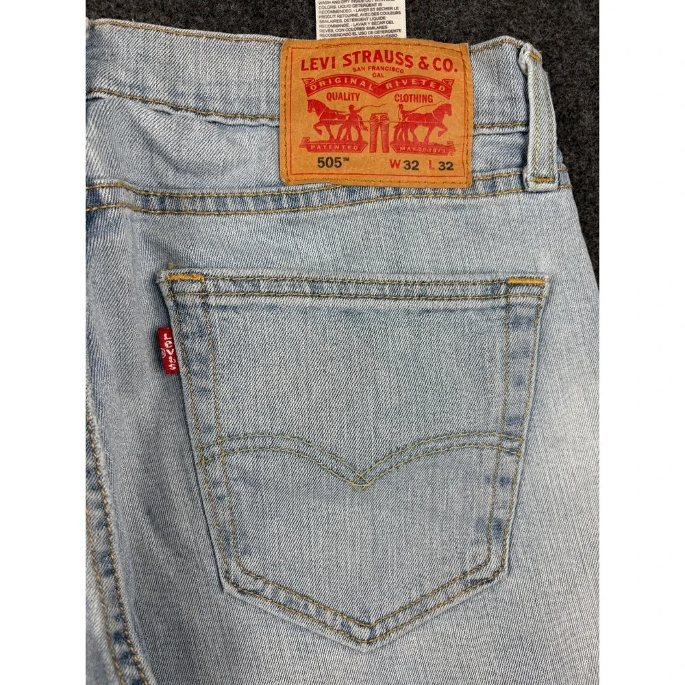 Levis 505 Regular Fit Straight Leg Light Wash Denim Jeans Mens 32x32 (Fit 30x30)